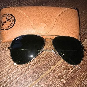 (Perfect Condition) Ray Ban Aviators